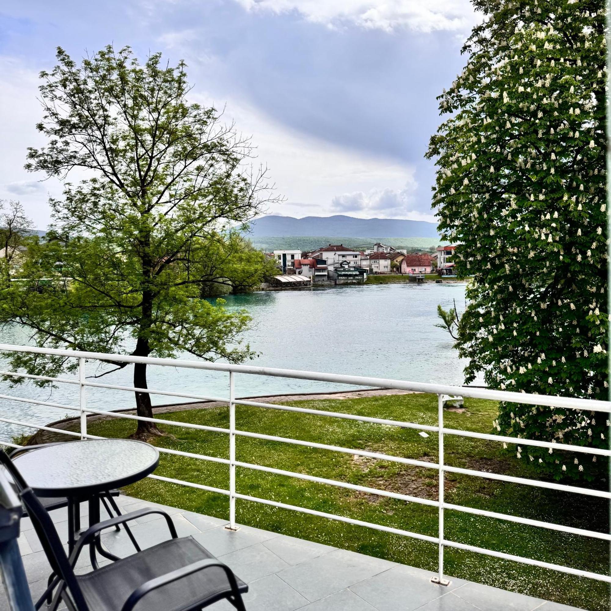 Hotel Paviljon Bihać 외부 사진