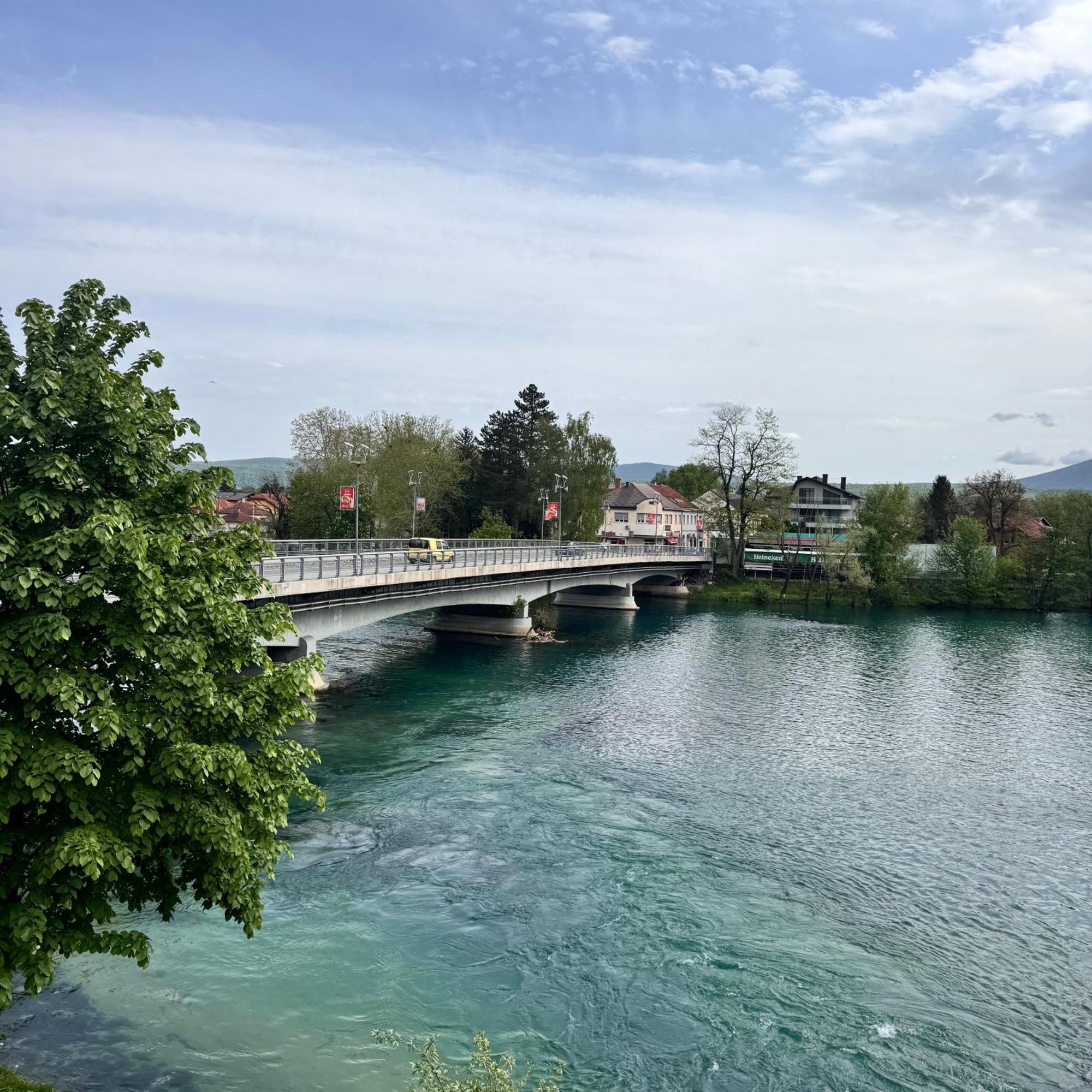 Hotel Paviljon Bihać 외부 사진