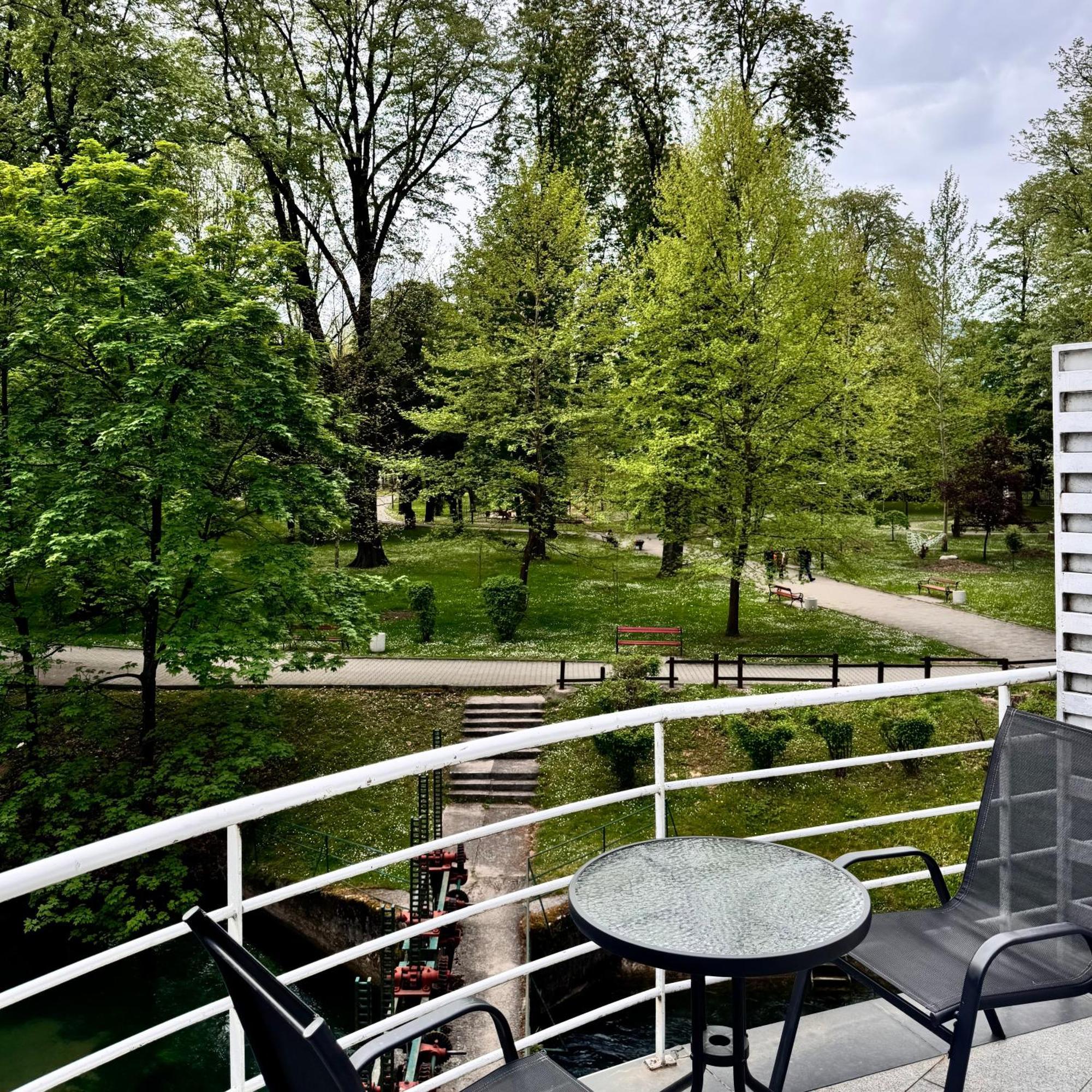 Hotel Paviljon Bihać 외부 사진