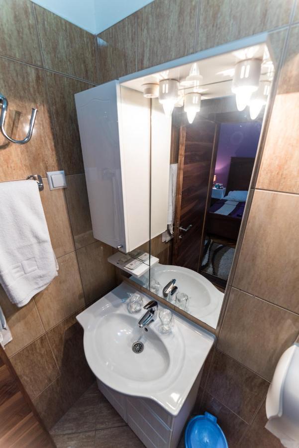 Hotel Paviljon Bihać 외부 사진